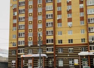 Продаю двухкомнатную квартиру, 67 м2, Йошкар-Ола, улица Воинов-Интернационалистов, 34, микрорайон Спортивный