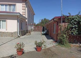 Продажа дома, 180 м2, Камызяк, площадь Павших Борцов