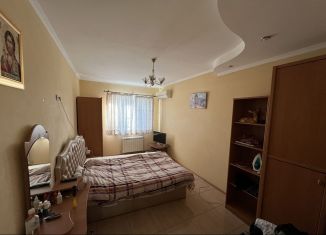 Продажа 2-комнатной квартиры, 55 м2, Ялта, Севастопольская улица, 4