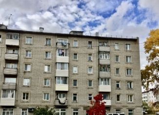 Продажа четырехкомнатной квартиры, 79 м2, Николаевск-на-Амуре, улица Володарского, 15