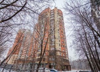 Сдается в аренду трехкомнатная квартира, 135 м2, Москва, улица Удальцова, район Проспект Вернадского