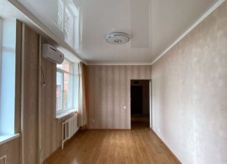 Однокомнатная квартира в аренду, 37.2 м2, Батайск, улица Комарова, 131А