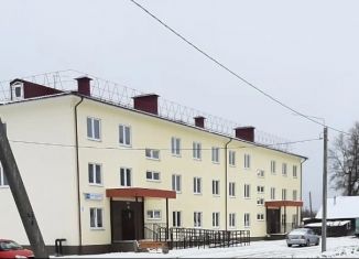 Продам 2-комнатную квартиру, 35 м2, посёлок городского типа Опарино, улица Розы Люксембург, 18