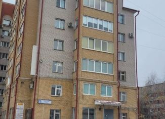 Продается 2-комнатная квартира, 74.2 м2, Кировская область, Советская улица, 67А