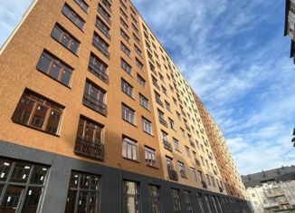 Продается 3-ком. квартира, 110 м2, Нальчик, улица Шарданова, 50к4