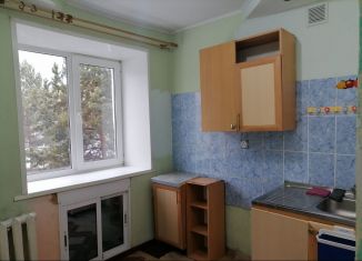 Сдается 2-комнатная квартира, 52 м2, поселок городского типа Инской, улица Ильича, 20