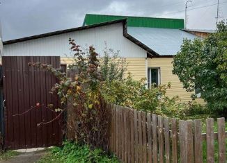 Продается 4-ком. квартира, 90 м2, поселок Большой Исток, улица Птицеводов, 6