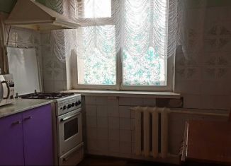 Продается трехкомнатная квартира, 62.3 м2, поселок Половинный, улица Харламова, 4А