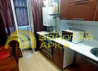 Продается трехкомнатная квартира, 67.8 м2, Крымск, улица Кирова, 22А