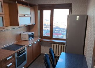 Сдача в аренду 4-ком. квартиры, 90 м2, Петропавловск-Камчатский, улица Автомобилистов, 16