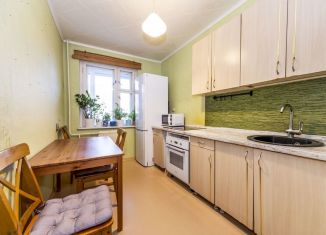 Продам двухкомнатную квартиру, 56 м2, Петрозаводск, улица Жуковского, 4, район Сулажгора