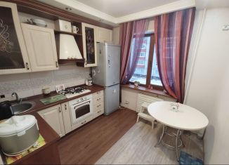 Продам трехкомнатную квартиру, 61.4 м2, Коми, улица Куратова, 3