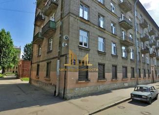 3-ком. квартира на продажу, 81 м2, Санкт-Петербург, 16-я линия Васильевского острова, 65Б