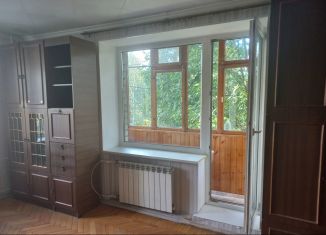 Продаю 1-ком. квартиру, 31.5 м2, Колпино, Октябрьская улица, 31