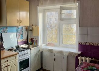 Сдаю 2-ком. квартиру, 44 м2, Курская область, улица Менделеева, 45