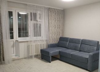 Сдаю в аренду квартиру студию, 36 м2, Тобольск, 7-й микрорайон, 45