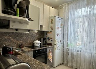 Продам трехкомнатную квартиру, 63 м2, Нижний Тагил, улица Новострой