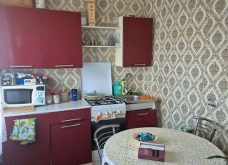 Продаю 2-ком. квартиру, 44 м2, Краснотурьинск, улица Фрунзе, 26