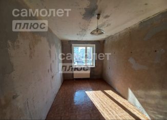 Продается 3-комнатная квартира, 61.5 м2, Вологда, улица Петина, 8