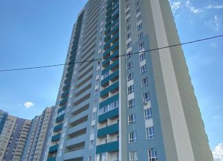 Продаю 2-комнатную квартиру, 63.4 м2, Самара, улица Петра Алабина, 4