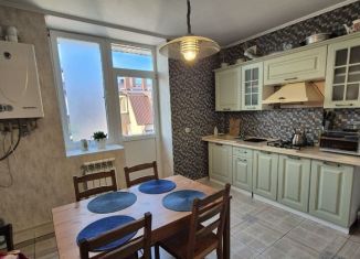 Аренда 3-комнатной квартиры, 50 м2, Сочи, Орбитовская улица, 20/8, микрорайон Энергетик-Изумруд