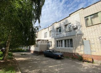 Продам 3-ком. квартиру, 73.1 м2, Курск, улица Чернышевского, 17