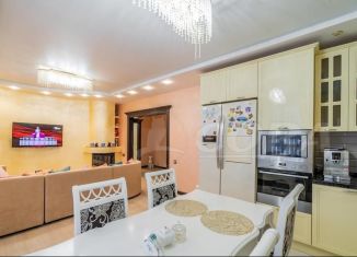 Продажа 3-комнатной квартиры, 99 м2, Тюмень, ЖК Пятый квартал, улица Николая Зелинского, 14