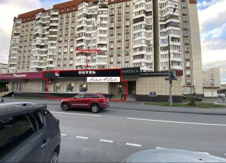 Сдаю торговую площадь, 310 м2, Москва, улица Авиаконструктора Миля, 7, район Выхино-Жулебино