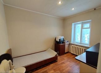 Продаю 2-ком. квартиру, 38 м2, Кирово-Чепецк, улица Энгельса, 9