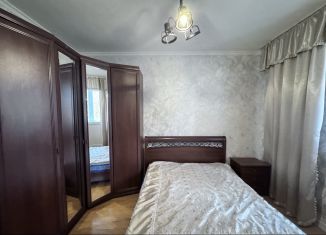 Аренда двухкомнатной квартиры, 70 м2, Липецк, улица А.Г. Стаханова, 45