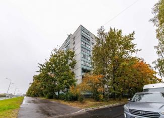 Продается 3-ком. квартира, 57 м2, Санкт-Петербург, проспект Луначарского, 106, метро Политехническая