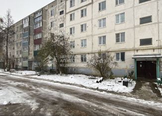 Продам двухкомнатную квартиру, 42.6 м2, Новомичуринск, Комсомольская улица, 10