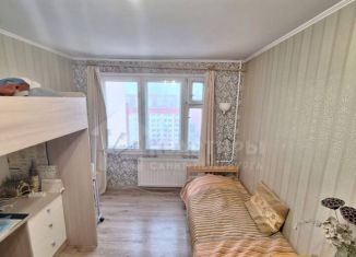 Продам 3-ком. квартиру, 74 м2, Санкт-Петербург, Гаккелевская улица, 20к4Б, метро Комендантский проспект