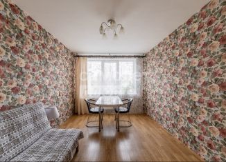 Продам 3-комнатную квартиру, 59 м2, Санкт-Петербург, Софийская улица, 51, метро Ломоносовская