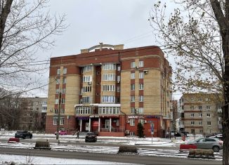 Продается трехкомнатная квартира, 114.1 м2, Пермский край, улица Мира, 10А