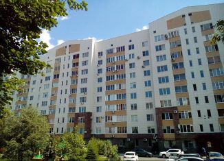 Продажа двухкомнатной квартиры, 82 м2, Курск, улица Горького, 70