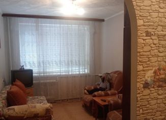 Сдается комната, 18 м2, Зеленодольск, улица Комарова, 2