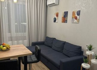 Сдаю в аренду 2-ком. квартиру, 38 м2, Москва, улица Юлиана Семёнова, 8к1, метро Говорово