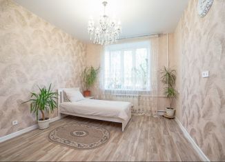 Продаю 3-ком. квартиру, 75 м2, Екатеринбург, Суворовский переулок, 19