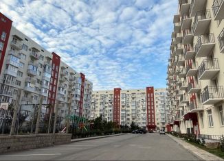 Продается 1-комнатная квартира, 35.8 м2, Евпатория, проспект Победы, 87Бк2