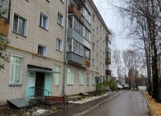 Продается 2-комнатная квартира, 44.7 м2, Киров, улица Грибоедова, 45