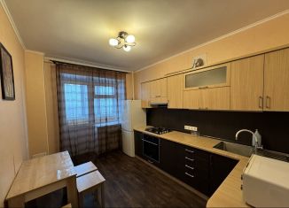 Сдаю 2-комнатную квартиру, 55 м2, Нововоронеж, Алёновская улица, 42