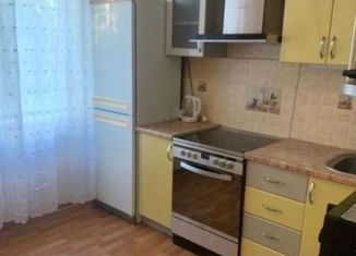 Трехкомнатная квартира в аренду, 63 м2, Белгородская область, микрорайон Солнечный, 6