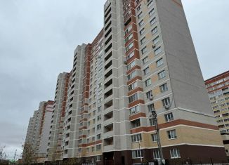 Продается 1-ком. квартира, 47 м2, Брянская область, улица Романа Брянского, 12А