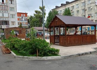 Продам 3-комнатную квартиру, 70 м2, Махачкала, улица Нахимова, 13, Ленинский внутригородской район