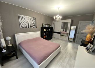 Продается 2-ком. квартира, 53 м2, Великий Новгород, улица Ворошилова, 17