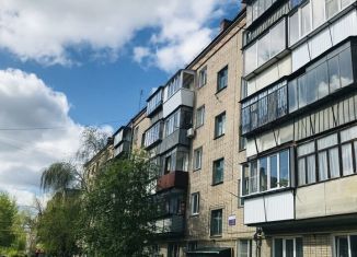 Продается 3-ком. квартира, 56 м2, Коркино, улица Карла Маркса, 16