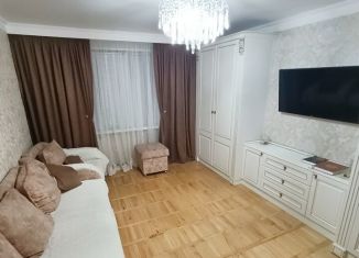 Продам 2-комнатную квартиру, 58 м2, Нальчик, район Александровка, Самотечная улица, 33А