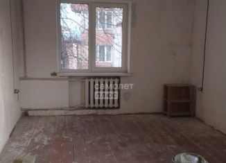 Продаю 1-ком. квартиру, 30 м2, Нальчик, улица Калинина, 260Б