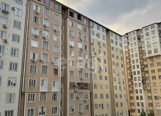 Продается 2-ком. квартира, 86 м2, Махачкала, улица Эльзы Ибрагимовой, 5к14